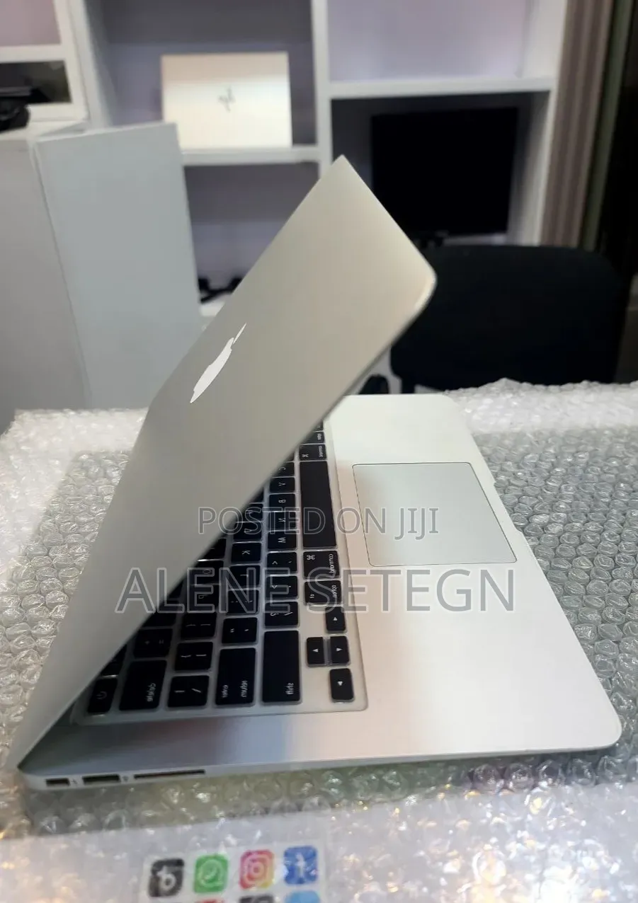 New Laptop Apple MacBook Air 2017 8GB Intel Core i5 SSD 128GB