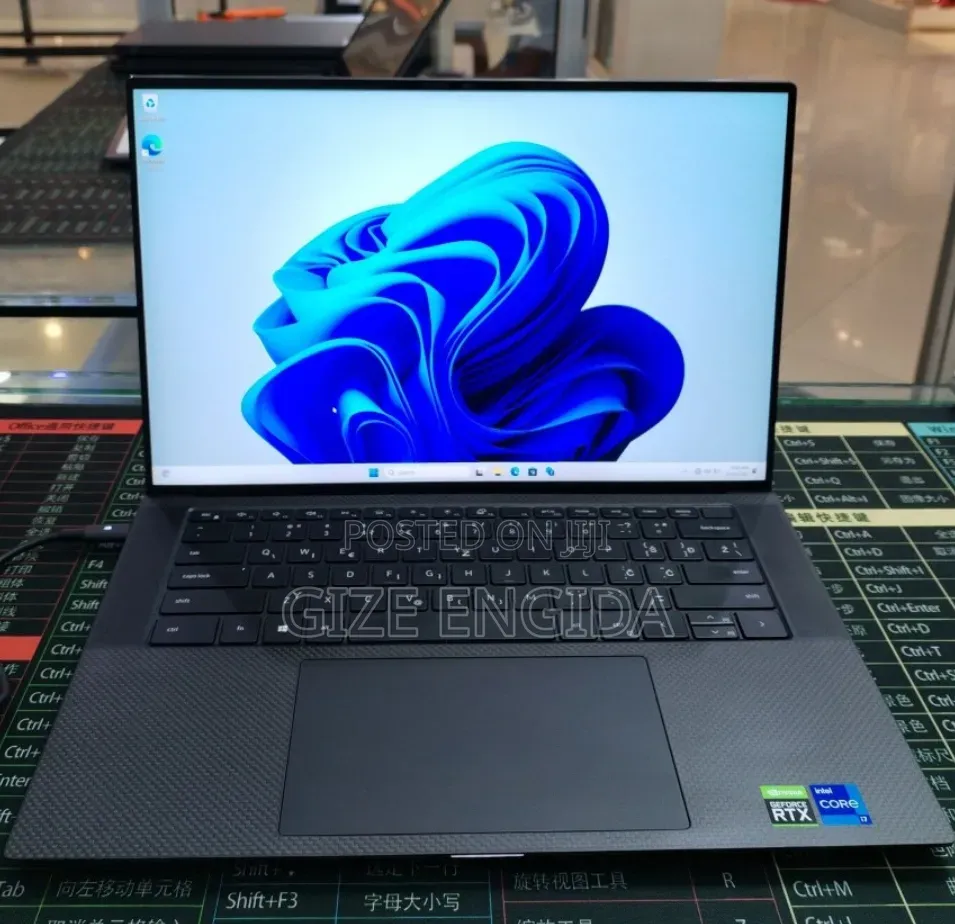 New Laptop Dell Precision 5560 16GB Intel Core i7 SSD 512GB