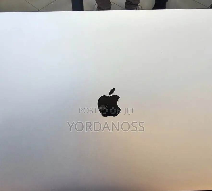 New Laptop Apple MacBook Pro 2019 32GB Intel Core i7 SSD 512GB