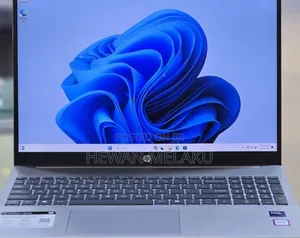 New Laptop HP Pavilion 15 8GB Intel Core Ultra 5 SSD 512GB