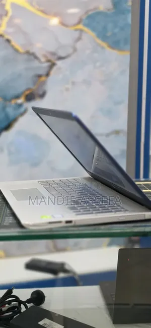 New Laptop HP Pavilion 15 12GB Intel Core i7 SSD 1T