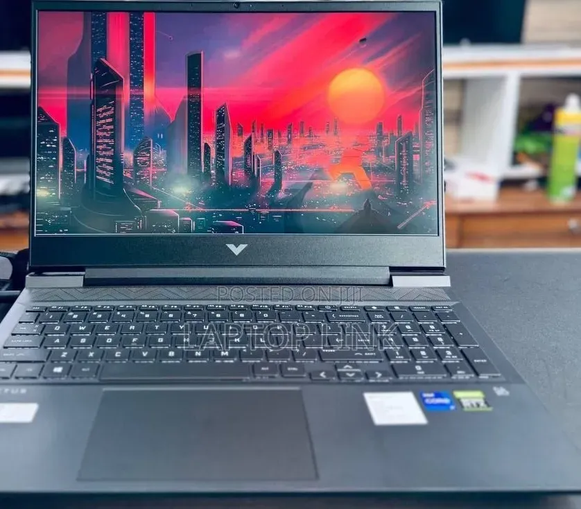 New Laptop HP Victus 16 16GB Intel Core i7 SSD 512GB