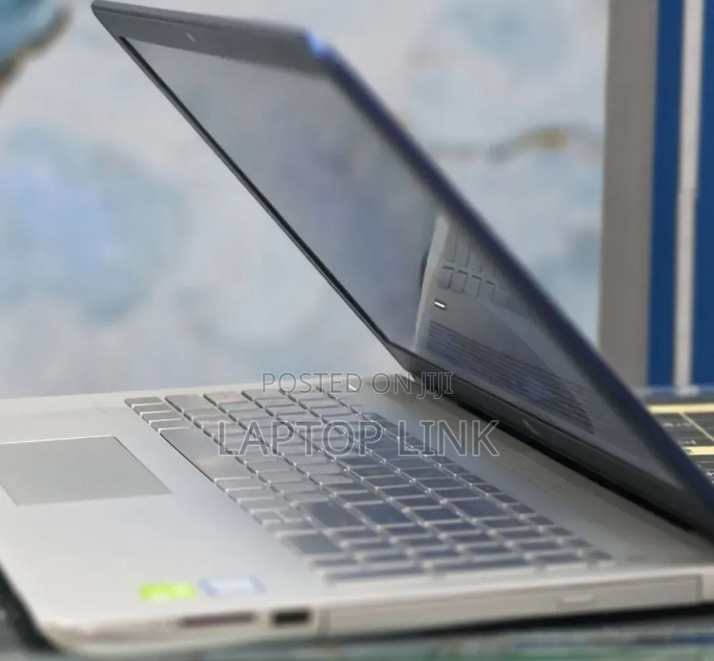 New Laptop HP Pavilion 15 12GB Intel Core i7 SSD 1T