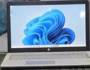 New Laptop HP Pavilion 15 12GB Intel Core i7 SSD 1T
