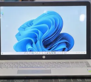 New Laptop HP Pavilion 15 12GB Intel Core i7 SSD 1T