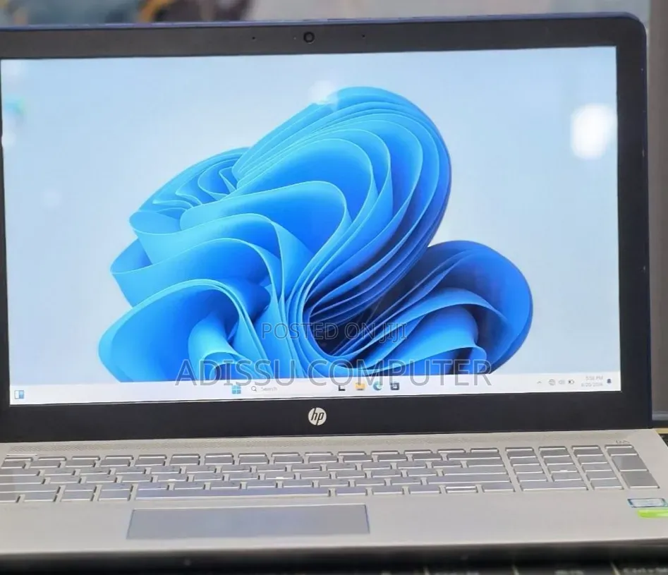 New Laptop HP Pavilion 15 12GB Intel Core i7 SSD 1T