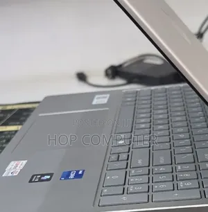 New Laptop HP Stream Notebook 16GB Intel Core i7 SSD 1T