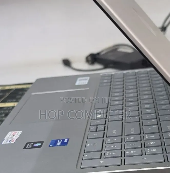 New Laptop HP Stream Notebook 16GB Intel Core i7 SSD 1T