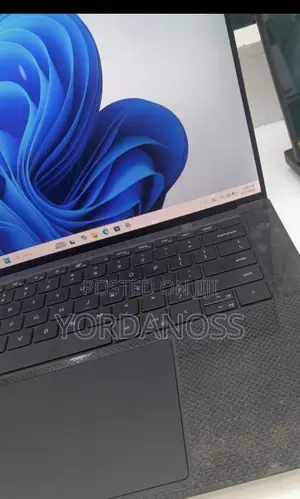 New Laptop Dell XPS 15 16GB Intel Core i7 SSD 512GB