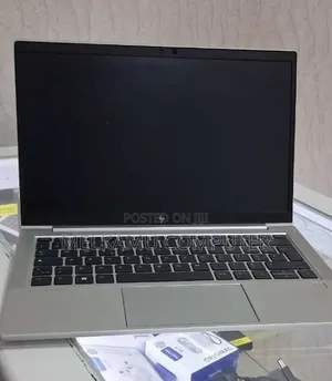 New Laptop HP EliteBook 830 G8 16GB AMD Ryzen 5 SSD 512GB