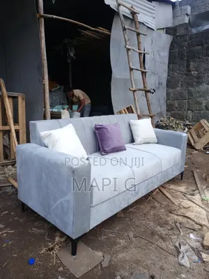 Grater Sofa