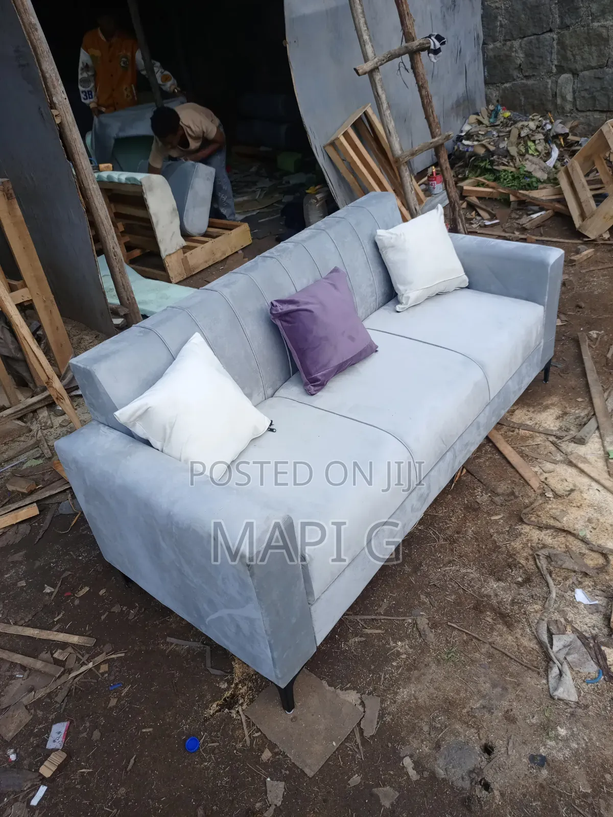 Grater Sofa