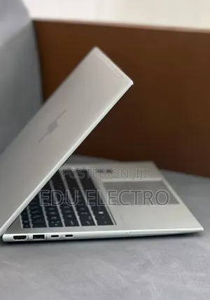 New Laptop HP EliteBook 840 G10 16GB Intel Core i7 SSD 512GB