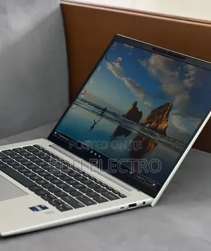 New Laptop HP EliteBook 840 G10 16GB Intel Core i7 SSD 512GB
