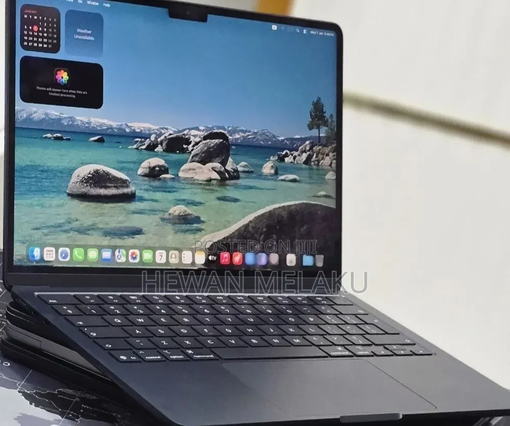 New Laptop Apple MacBook Air 2025 M4 16GB Apple M4 SSD 256GB