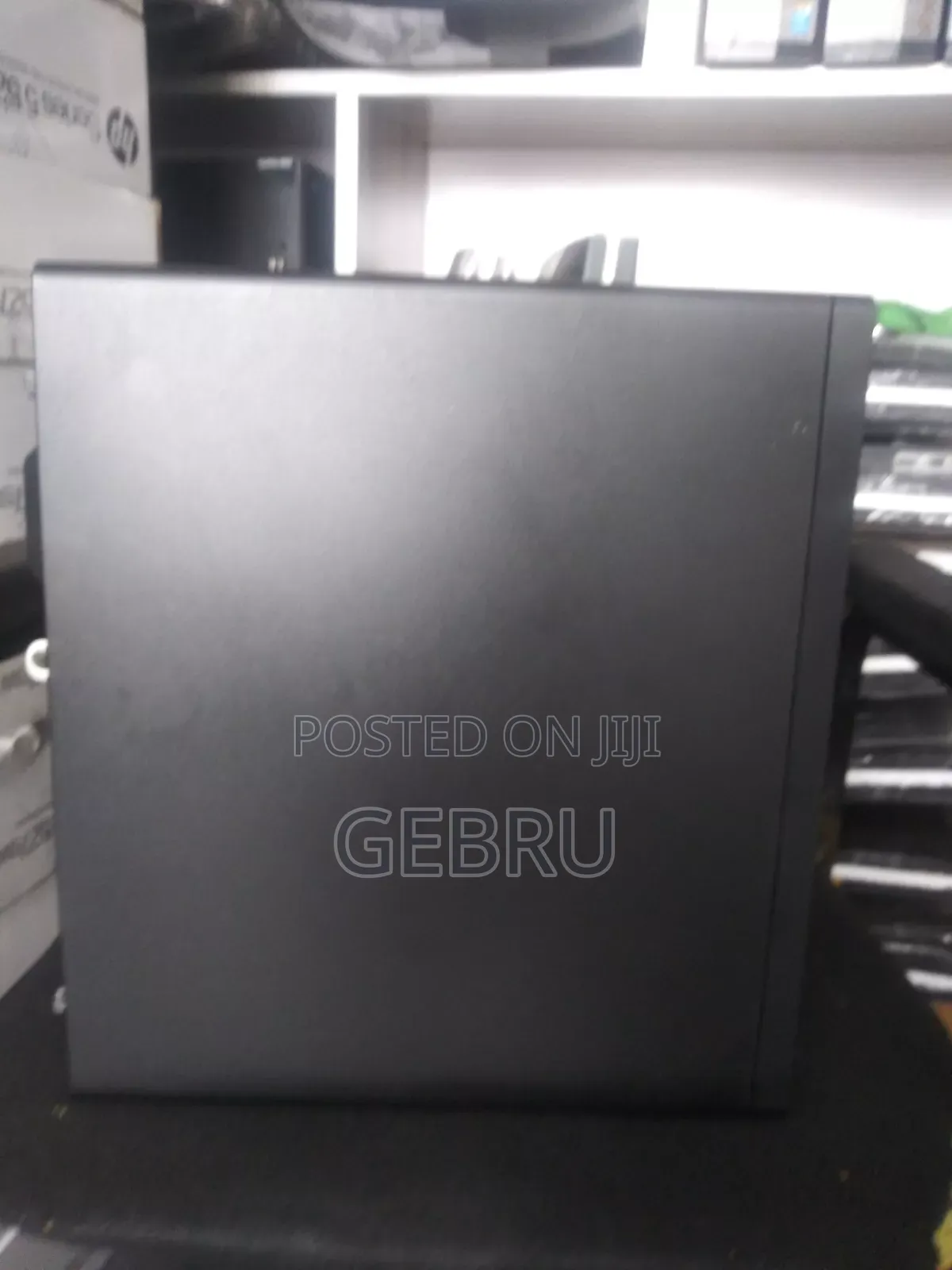 Desktop Computer Dell OptiPlex 3090 8GB Intel Core i5 SSD 500GB