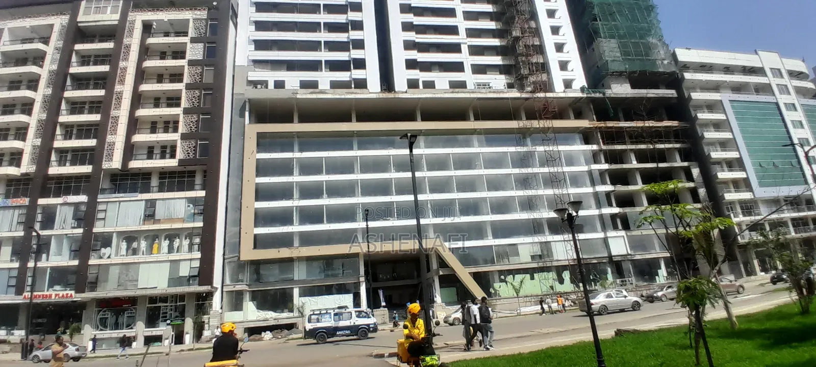 5bdrm Apartment in Dema Hope Real, Bole for sale