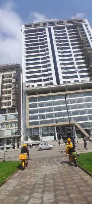 5bdrm Apartment in Dema Hope Real, Bole for sale