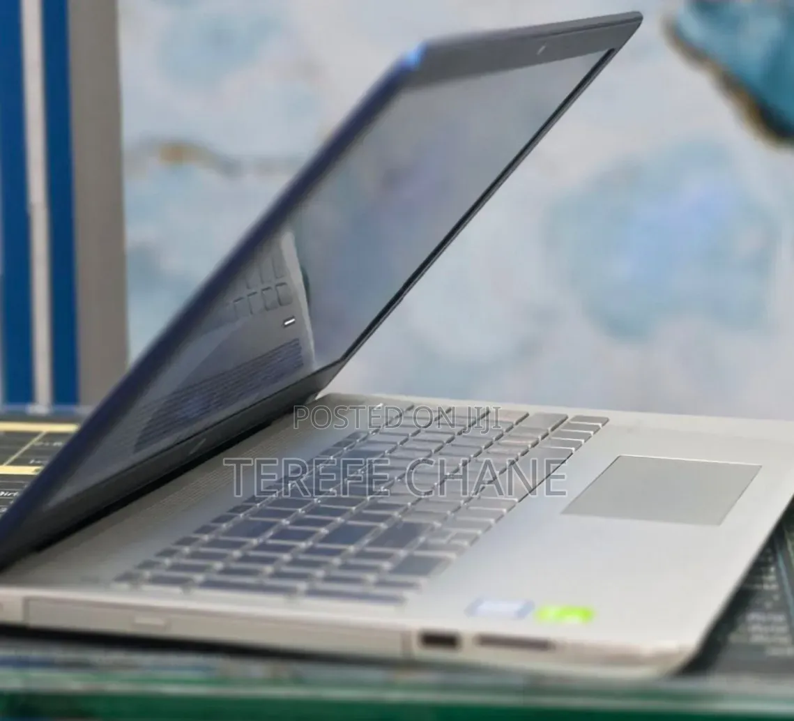 New Laptop HP Pavilion 15 12GB Intel Core i7 HDD 1T