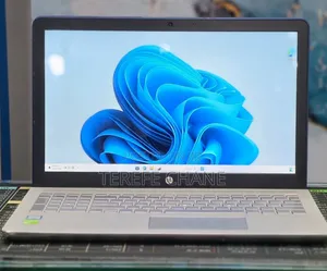 New Laptop HP Pavilion 15 12GB Intel Core i7 HDD 1T