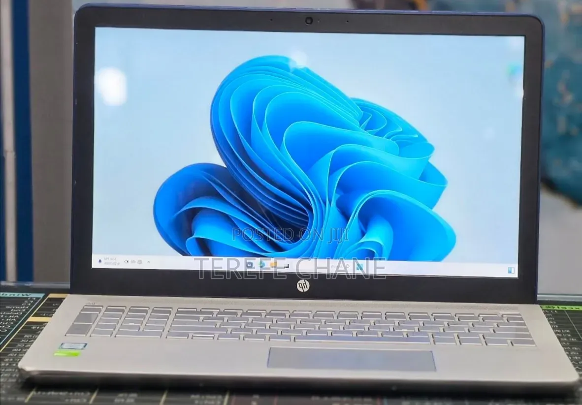 New Laptop HP Pavilion 15 12GB Intel Core i7 HDD 1T