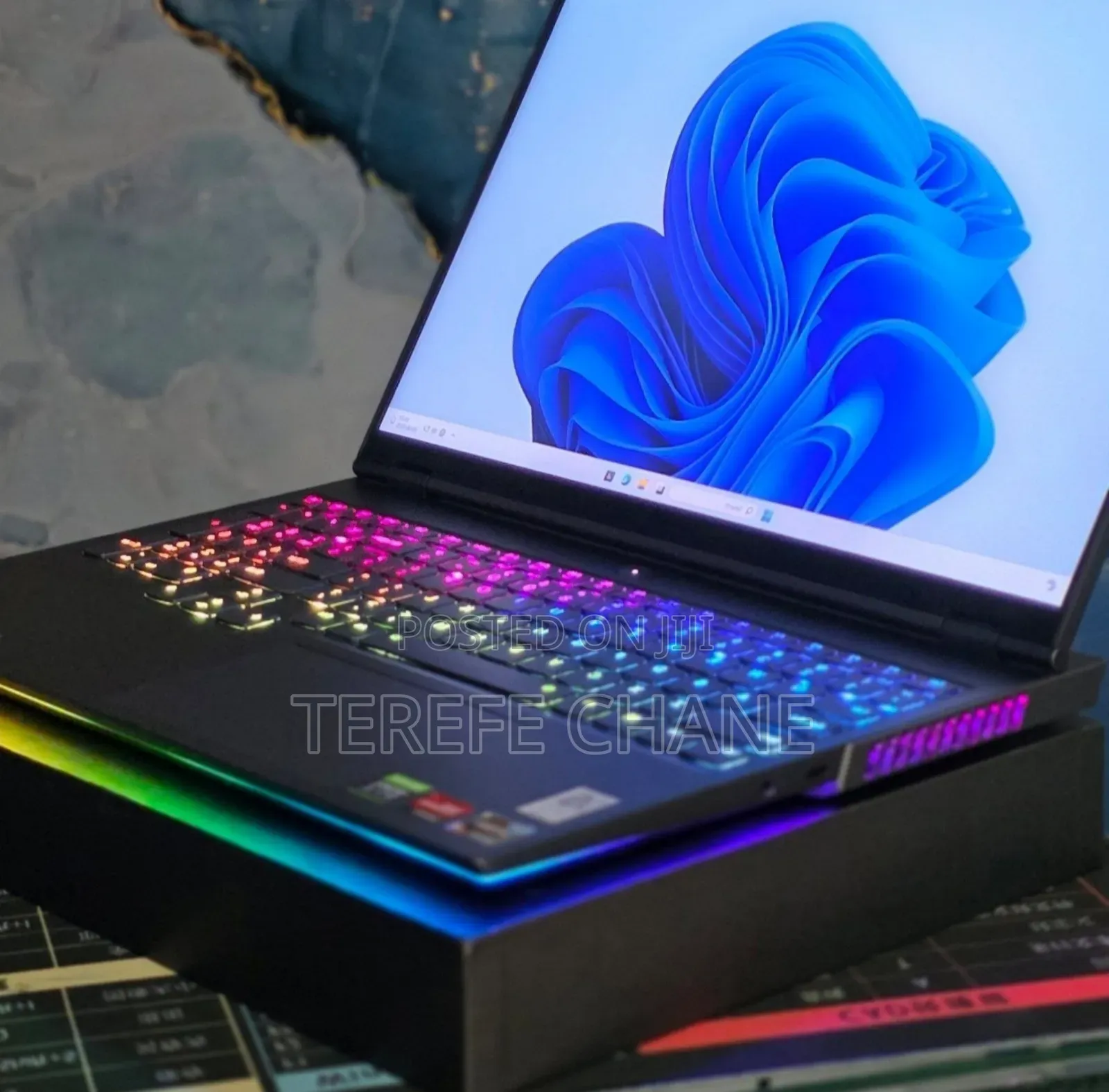 New Laptop Lenovo Legion 9 32GB AMD Ryzen 9 SSD 1T