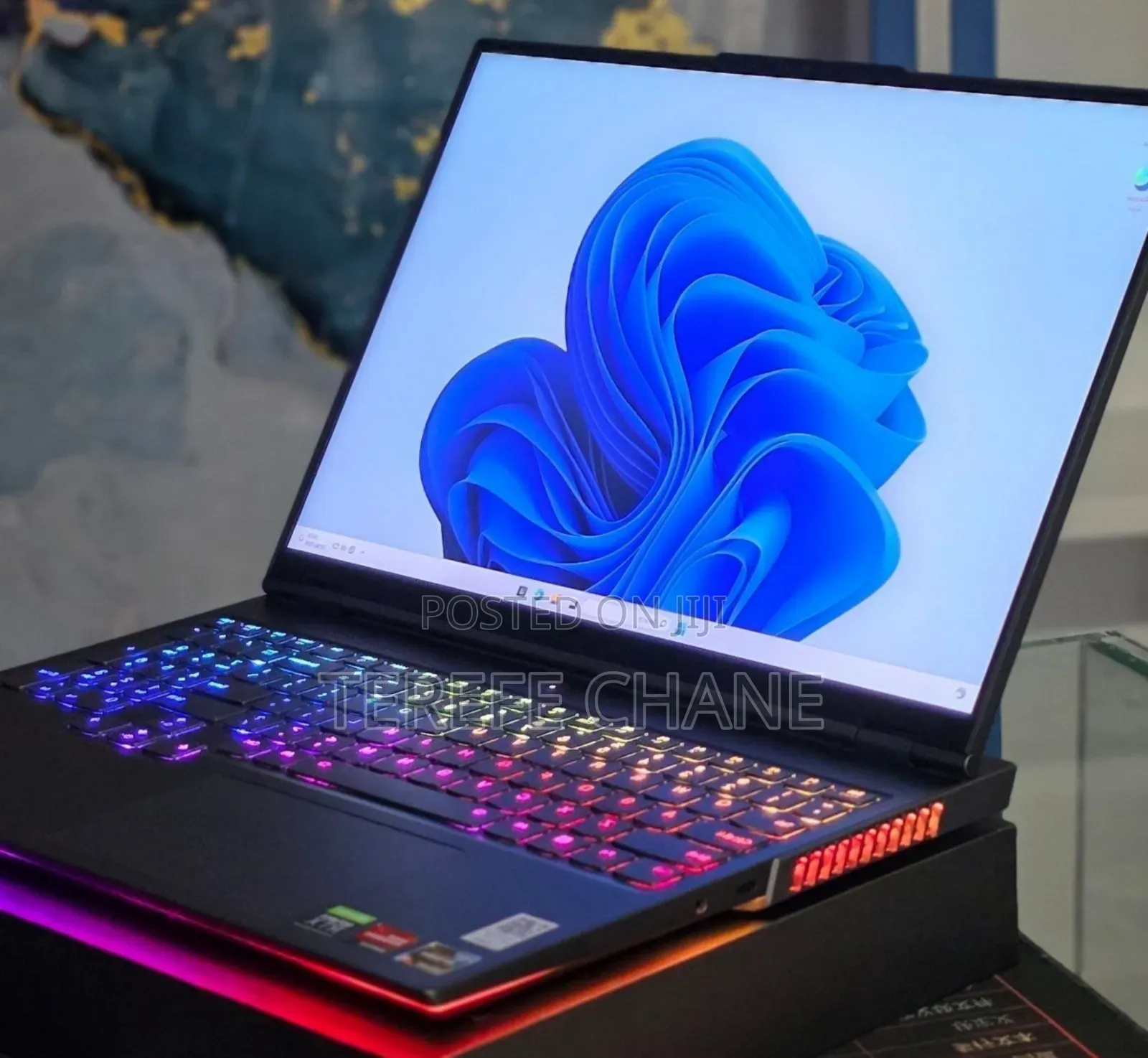 New Laptop Lenovo Legion 9 32GB AMD Ryzen 9 SSD 1T