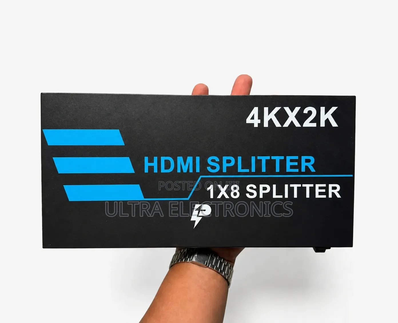 Pozzer × 1×8 Splitter Utputss
