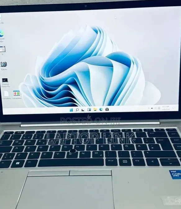 New Laptop HP EliteBook 840 G8 16GB Intel Core i5 SSD 512GB