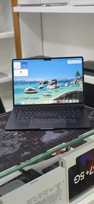 New Laptop Apple MacBook Air 2025 M4 16GB Apple M4 SSD 256GB