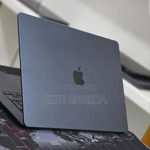 New Laptop Apple MacBook Air 2025 M4 16GB Apple M4 SSD 256GB