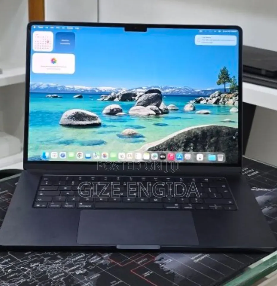 New Laptop Apple MacBook Air 2025 M4 16GB Apple M4 SSD 256GB