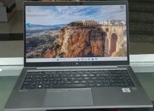 New Laptop HP ZBook Firefly 14 G7 16GB Intel Core i7 SSD 512GB