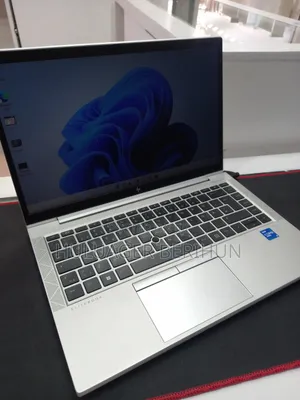 New Laptop HP EliteBook 840 G8 16GB Intel Core i5 SSD 512GB