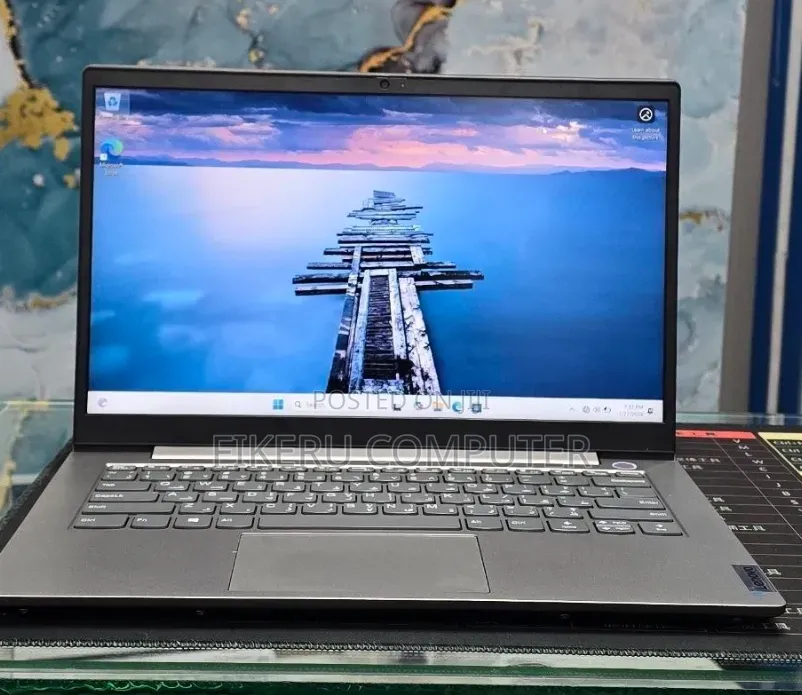 New Laptop Lenovo ThinkBook 13 8GB Intel Core i5 SSD 512GB