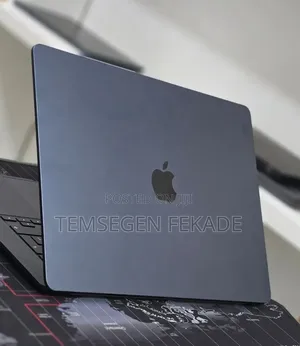 New Laptop Apple MacBook Air 2025 M4 16GB Apple M4 SSD 256GB