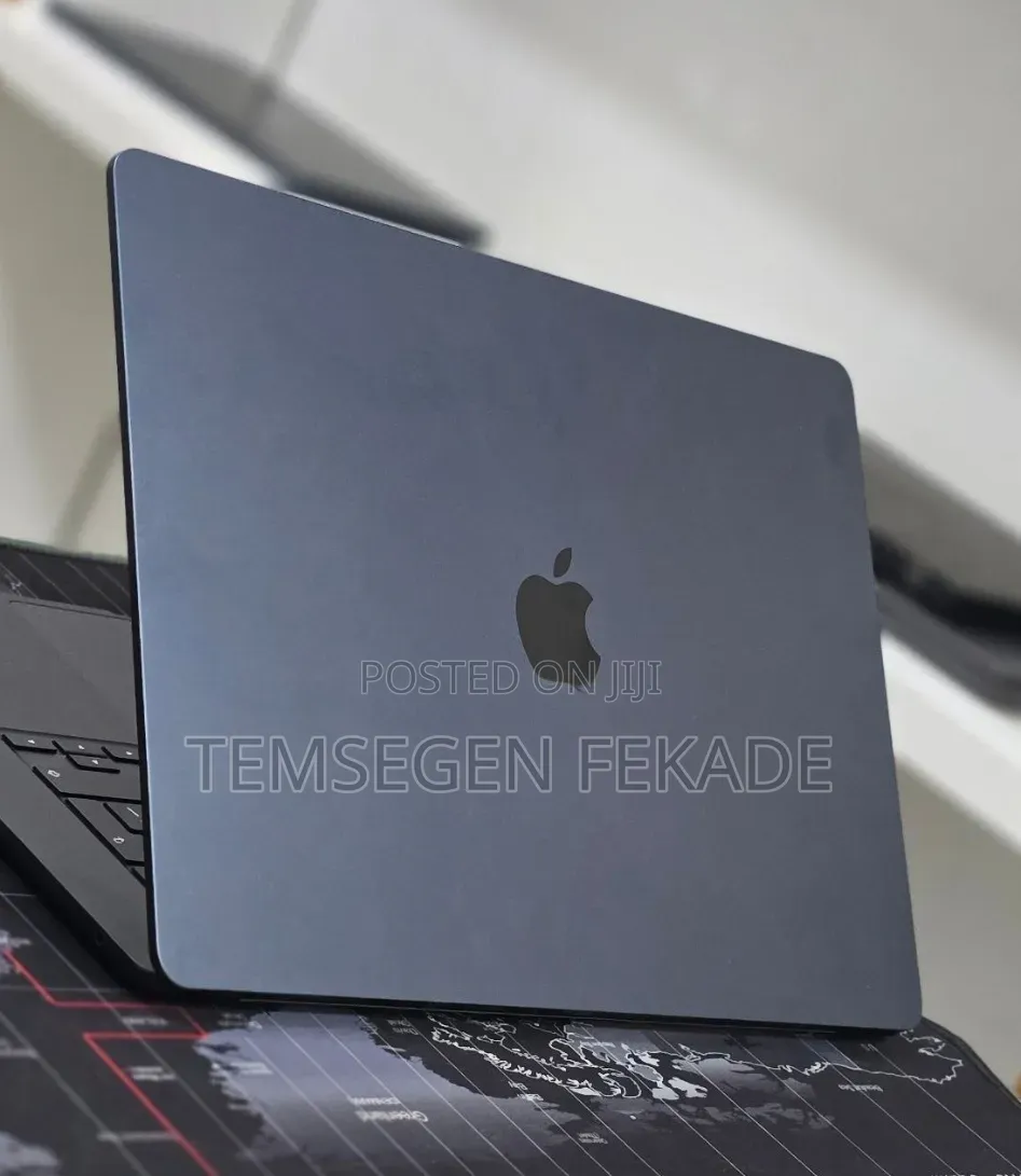 New Laptop Apple MacBook Air 2025 M4 16GB Apple M4 SSD 256GB