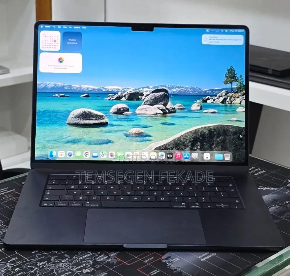 New Laptop Apple MacBook Air 2025 M4 16GB Apple M4 SSD 256GB