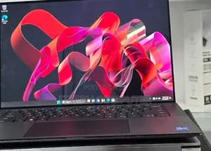 New Laptop Dell Precision 5560 16GB Intel Core i7 SSD 512GB