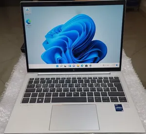 New Laptop HP EliteBook 830 G9 16GB Intel Core i5 SSD 512GB