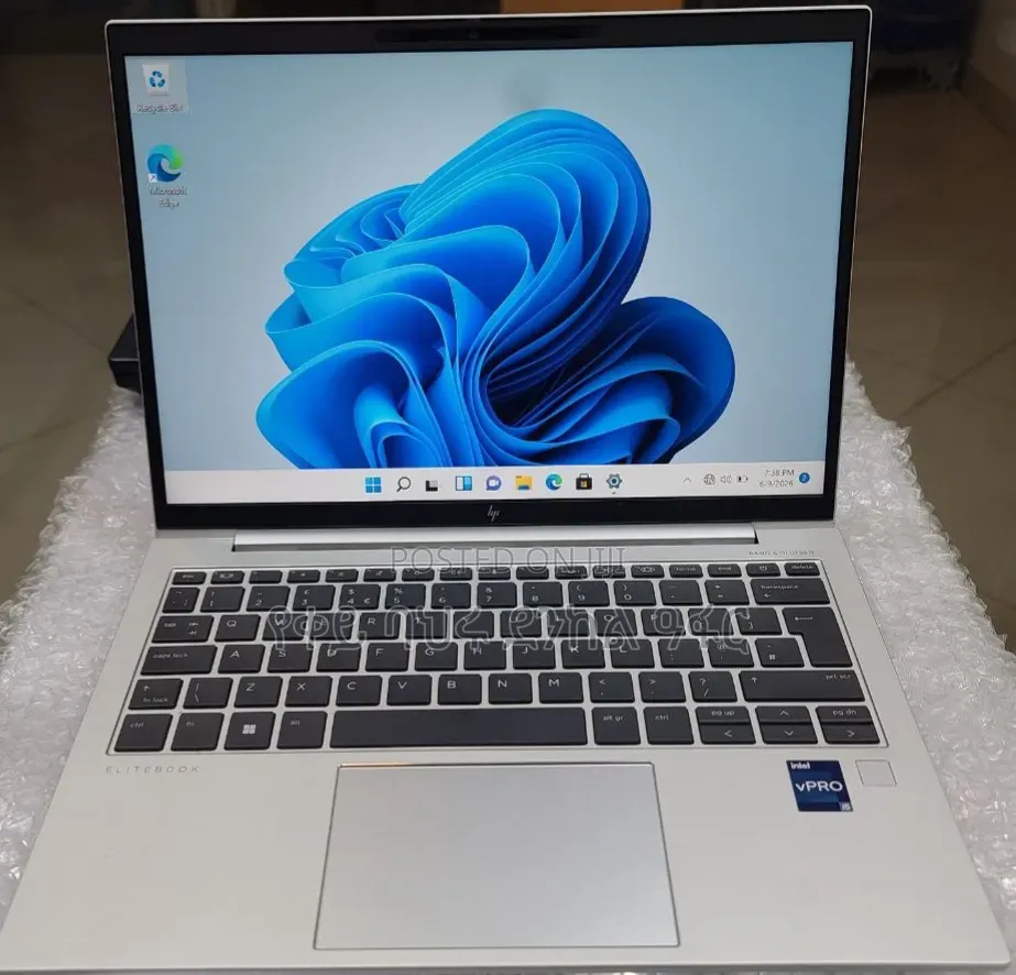 New Laptop HP EliteBook 830 G9 16GB Intel Core i5 SSD 512GB
