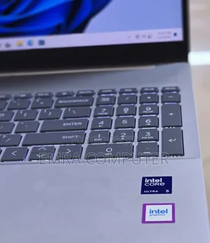 New Laptop HP 8GB Intel Core Ultra 5 SSD 512GB