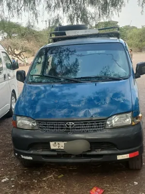 Toyota HiAce 2004 Blue