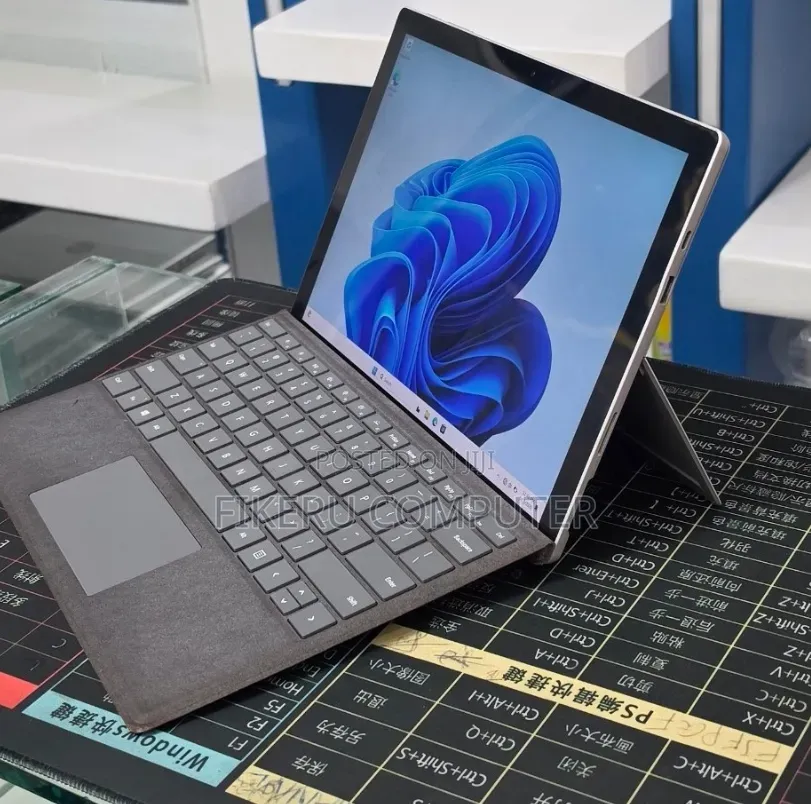 New Laptop Microsoft Surface Pro 7 32GB Intel Core i7 SSD 1T