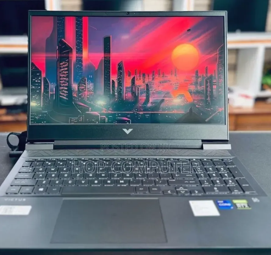 New Laptop HP Victus 16 16GB Intel Core i7 SSD 512GB