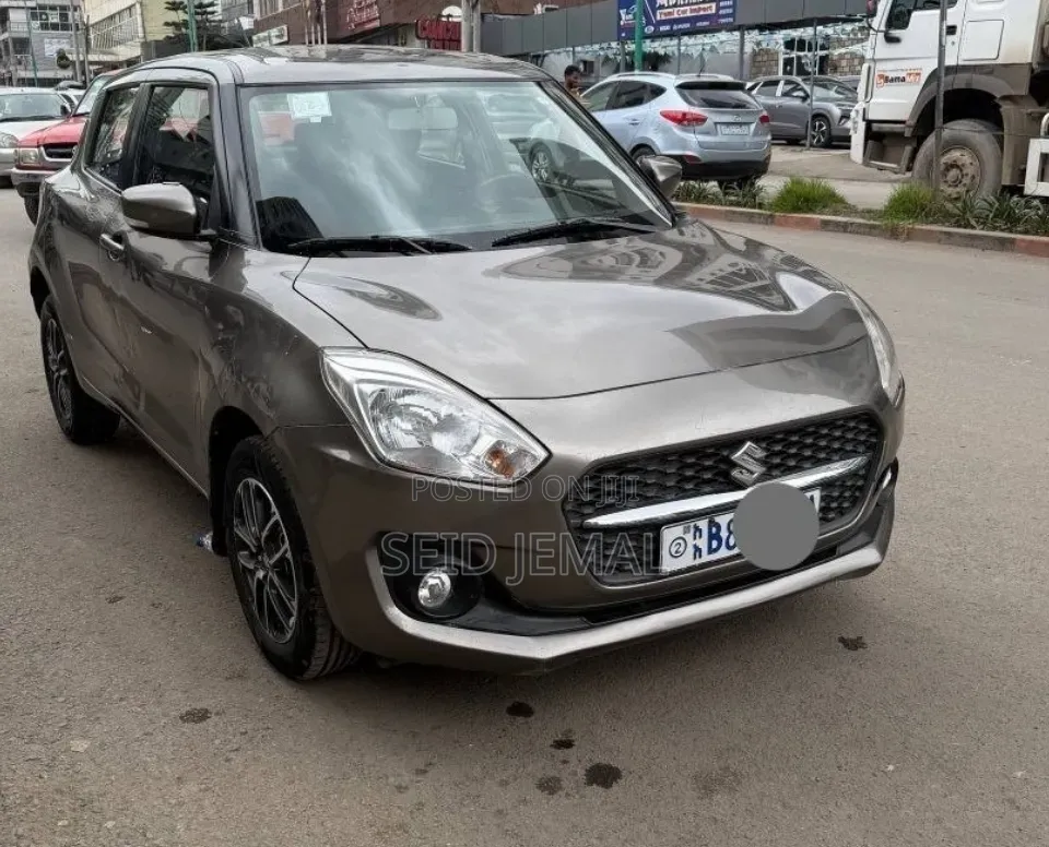 Suzuki Swift 2021 Gray