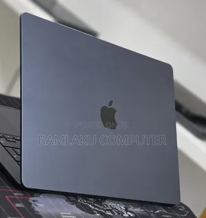 New Laptop Apple MacBook Air 2025 M4 16GB Apple M4 SSD 256GB