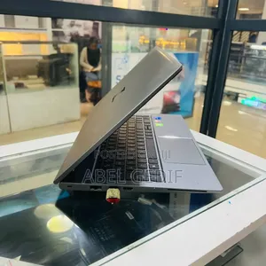 New Laptop HP 16GB Intel Core i7 SSD 512GB