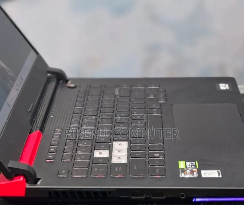 New Laptop Asus ROG Strix G15 16GB AMD Ryzen 9 SSD 512GB