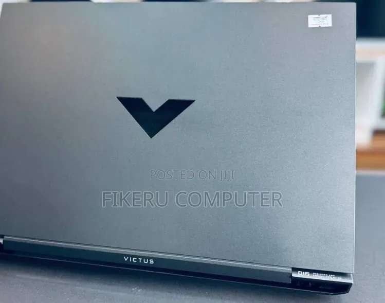 New Laptop HP Victus 15 16GB Intel Core i7 SSD 512GB